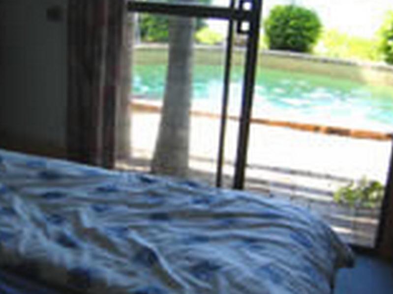 Backpackers By The Bay Vandrarhem Airlie Beach Exteriör bild