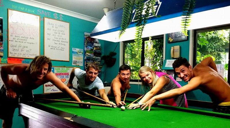 Backpackers By The Bay Vandrarhem Airlie Beach Exteriör bild